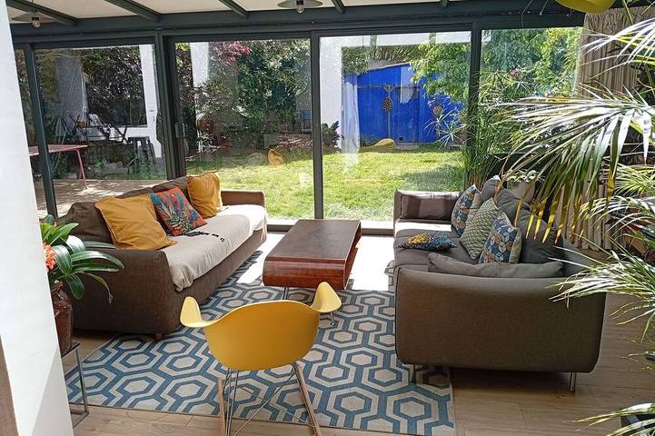 Location de vacances pour 14 personnes dans Scene Michelet Nantes