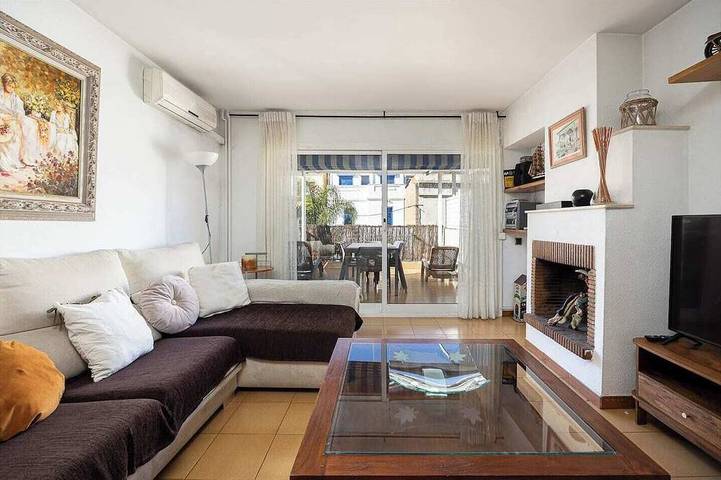 Apartamento para 8 personas, con balcón en Montgat