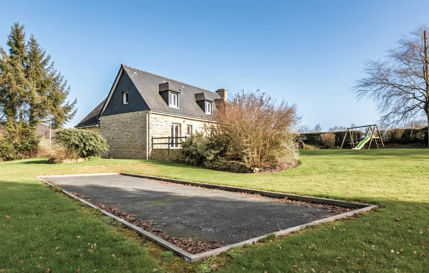 Apartamento Montchamp Garden - WiFi, TV, aparcamiento - Ciudad a 2 km, río a 1000 m in Montchamp, Región de Vire