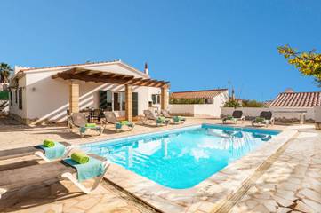 Villa in Alaior Gemeinde, Menorcas Küste für 8 
