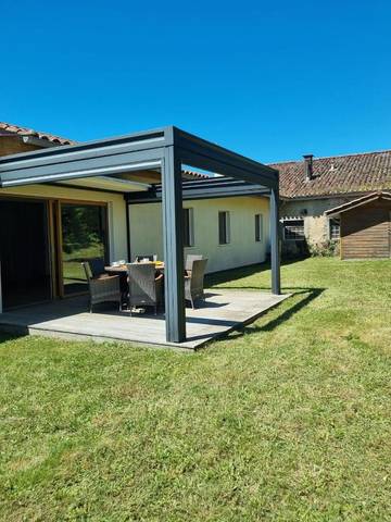 Gîte pour 8 personnes, avec terrasse à Hastingues