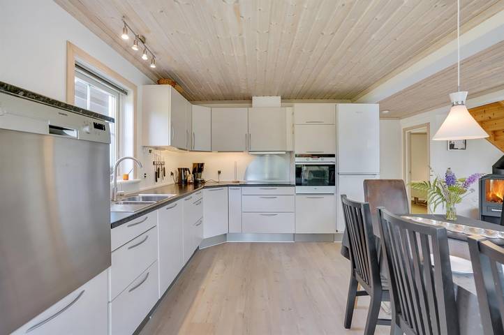 Ferienhaus für 8 Personen, mit Terrasse und Whirlpool sowie Sauna in Skaven Strand - 4