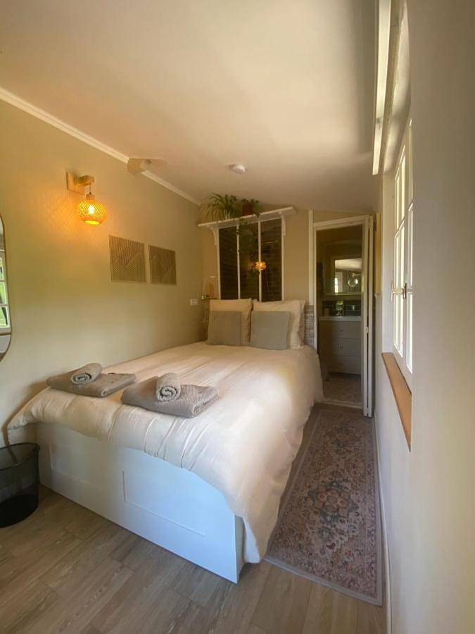 Chambre & grande Terrasse Privées, Vue Montagne - Chalet Bella Rosa in Argein, Parc naturel régional des Pyrénées ariégeoises