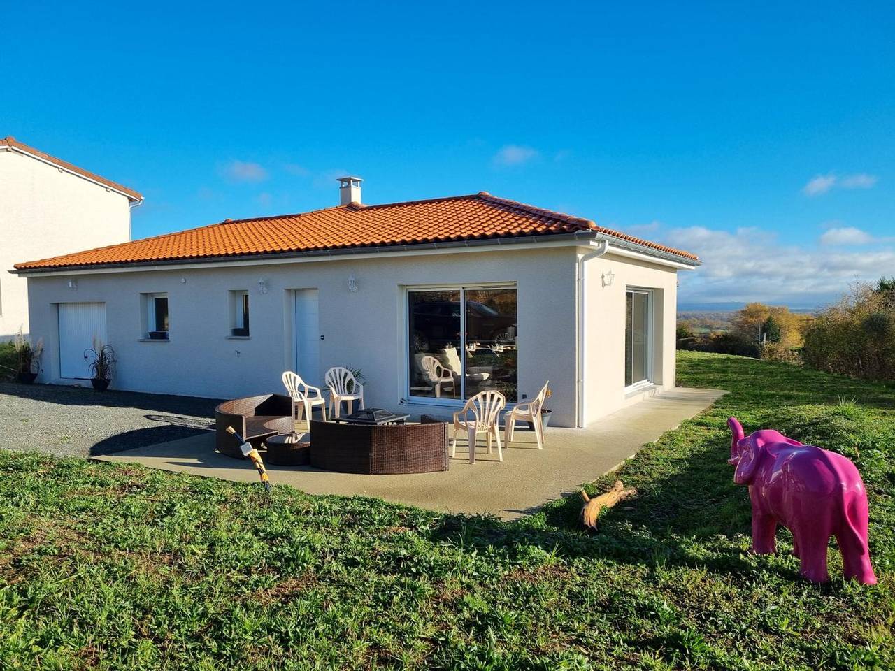 Gîte spacieux 12 pers à Saint-Germain-Laval - Confort et charme in Saint-Germain-Laval, Région de Roanne