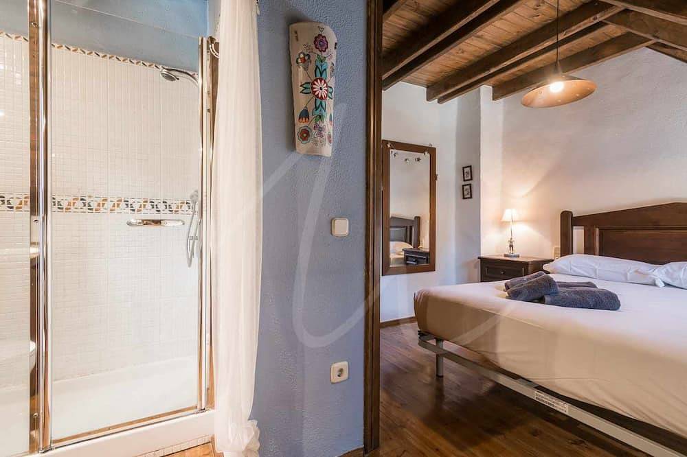 Casa Nere by Seamount Rentals in Salardú, Alto Arán