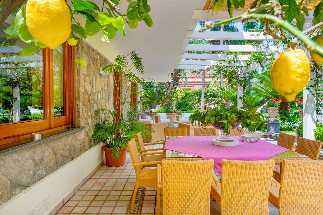 Villa in Sorrento Center | gardens & outdoor space in Spiaggia pubblica di Sorrento, Sorrento