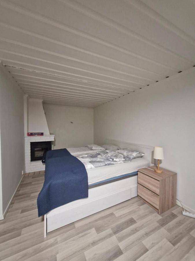 Lägenhet för 3 Personer, med utsikt och terass, med husdjur i Lindesberg