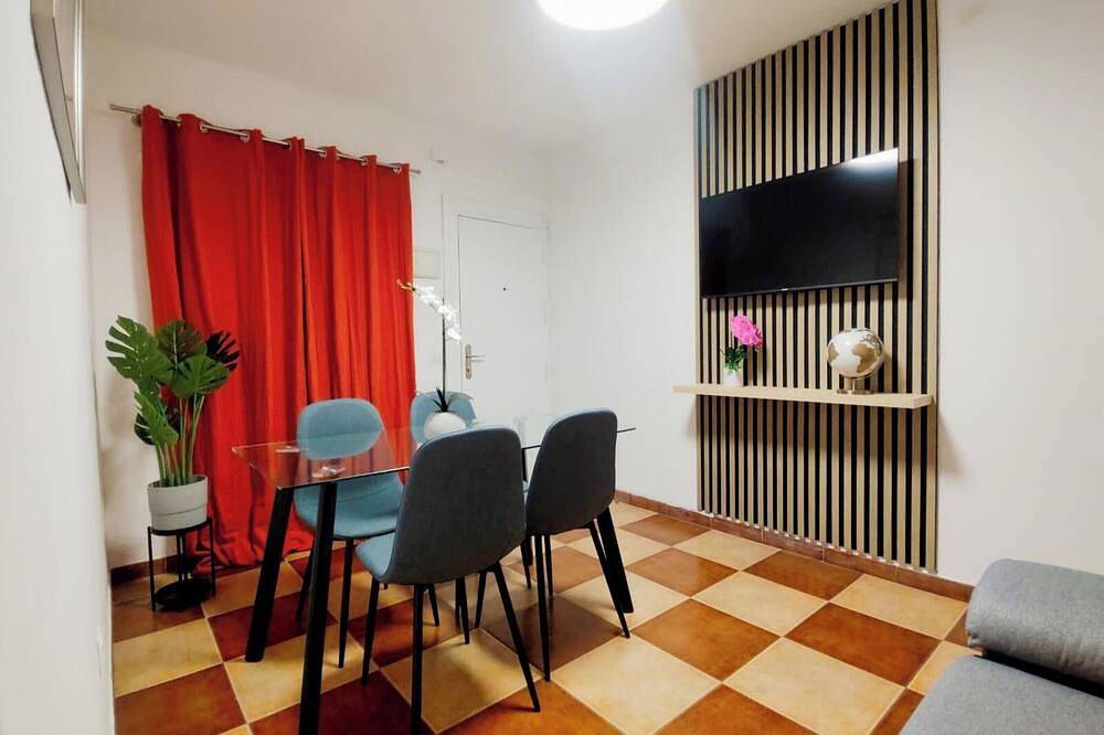 Marbella House in Playa de Santa Amalia (Fuengirola), Fuengirola