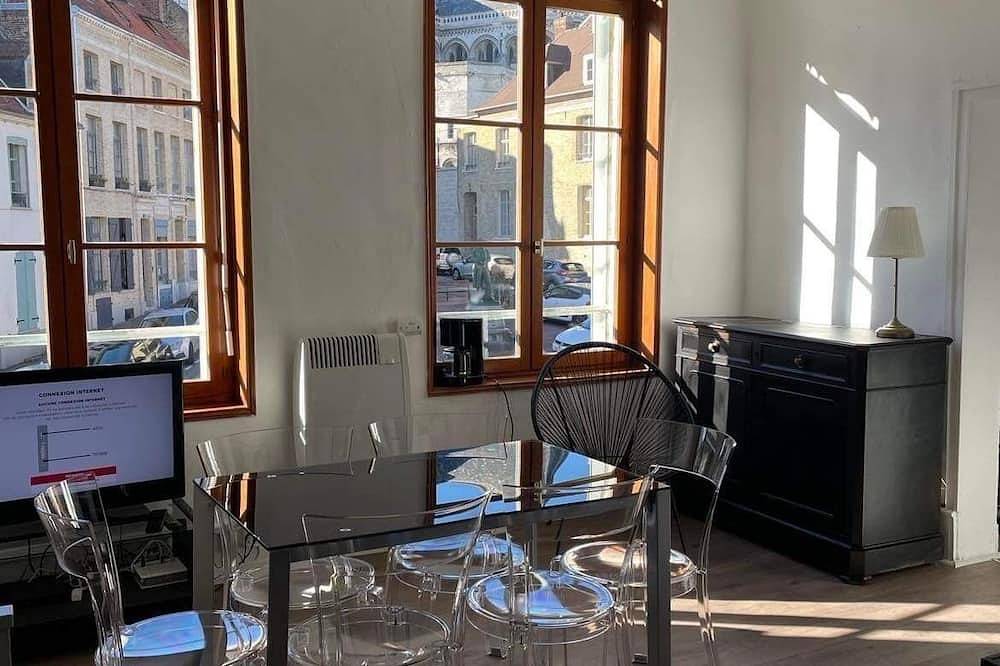 Entire apartment, La clef sithieu in Saint-Omer, Saint-Omer region