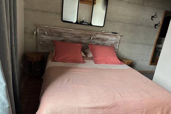 Appartement entier, Chambre double in Orcines, Parc naturel régional des Volcans d'Auvergne