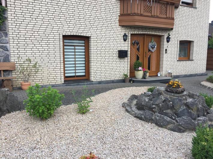 Ferienwohnung für 4 Personen, mit Terrasse und Garten sowie Ausblick