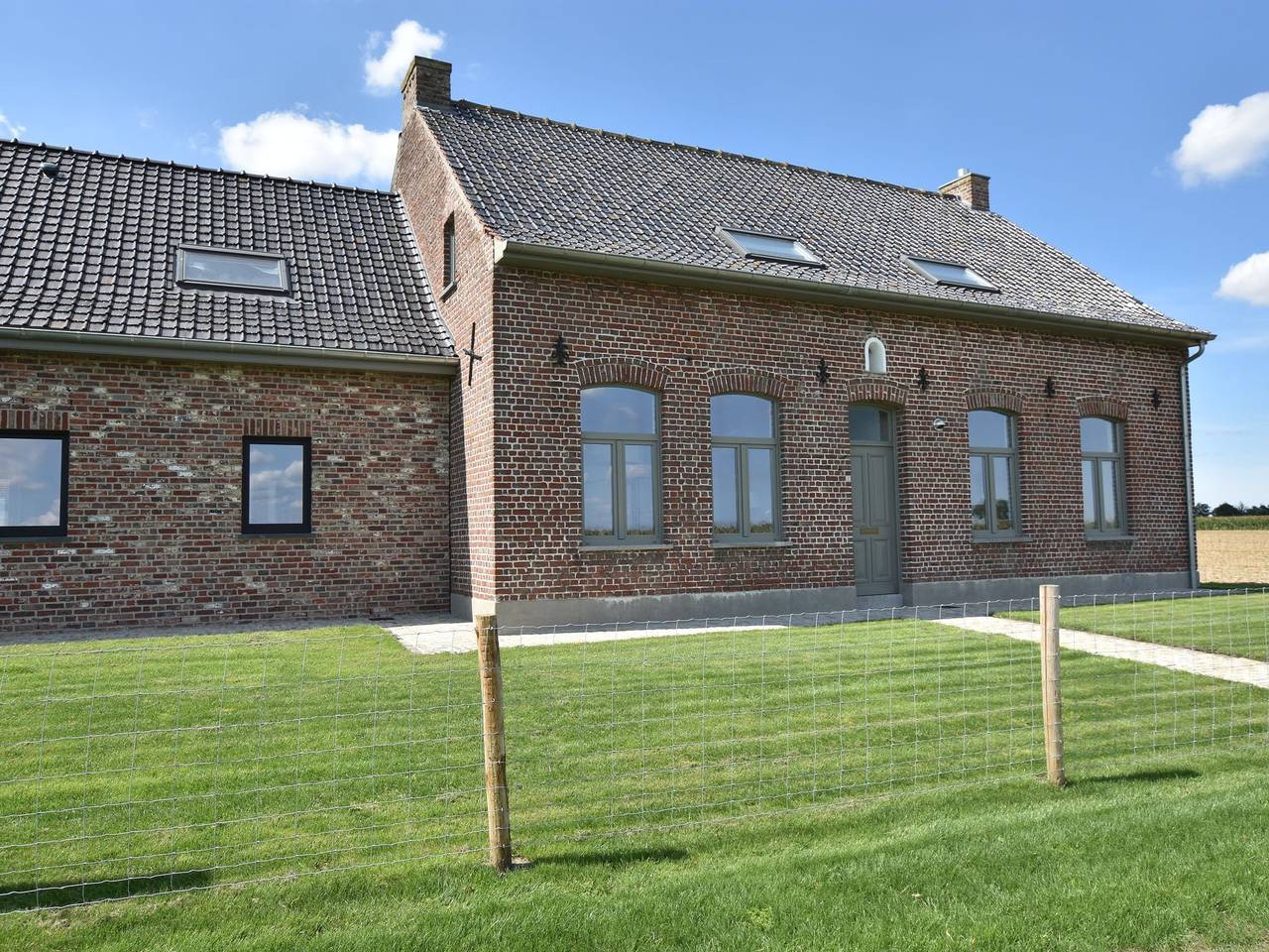 Herenhuis in Roesbrugge met tuin in Roesbrugge-Haringe, Poperinge