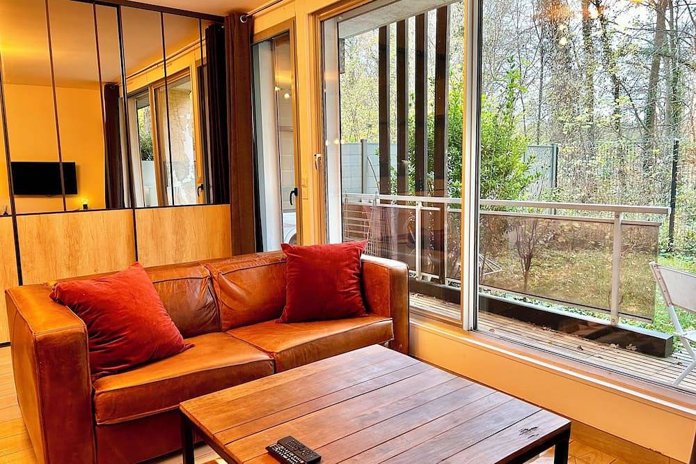 Appartement entier, Havre de paix avec jardin et parking sécurisé à Chantilly, animaux acceptés ! in Gouvieux, Oise