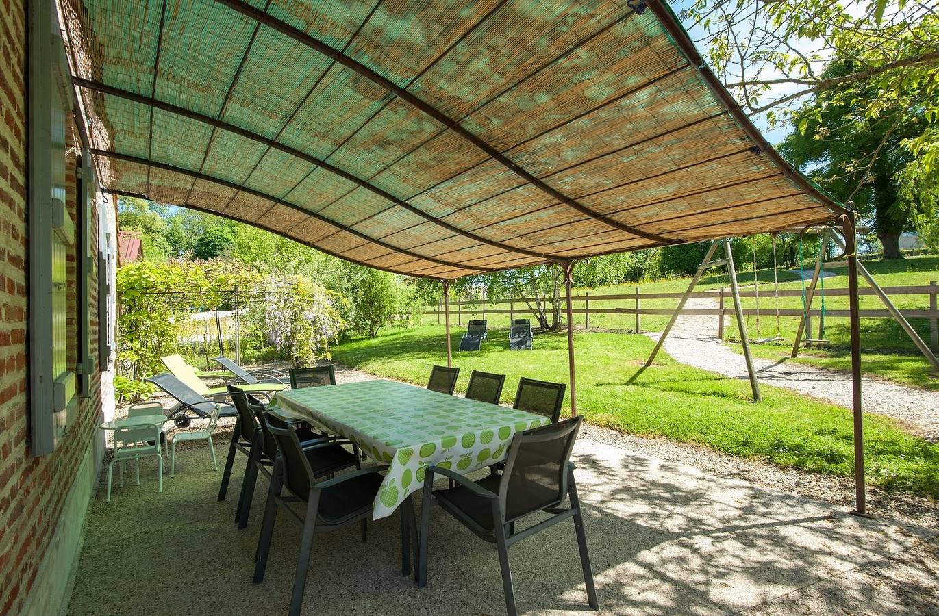 Gîte voor 8 personen met tuin in Pierre-de-Bresse, Louhans en omgeving