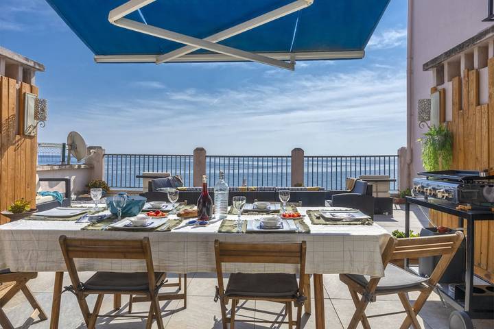 Gîte pour 6 personnes, avec terrasse à Brando - 2