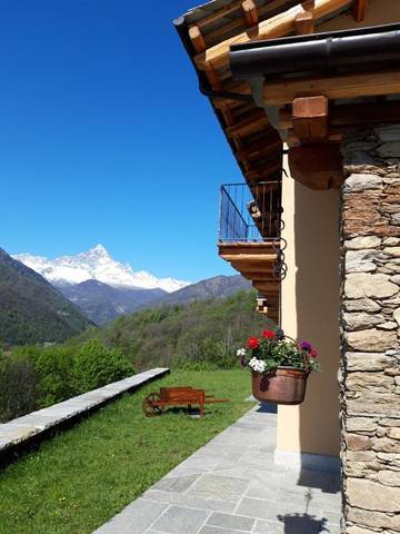 Gîte pour 3 personnes, avec vue et jardin à Paesana
