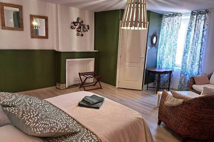 Gîte pour 2 personnes, avec terrasse et jardin, animaux acceptés dans Bains-les-Bains - 3