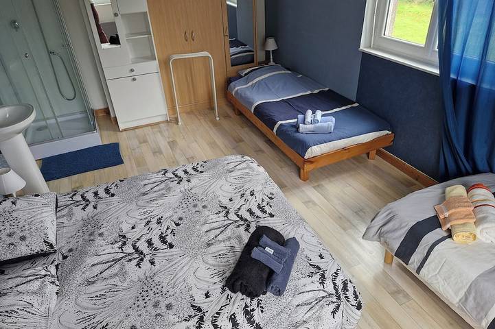 Location de vacances pour 7 personnes, avec jardin à Plouigneau - 2