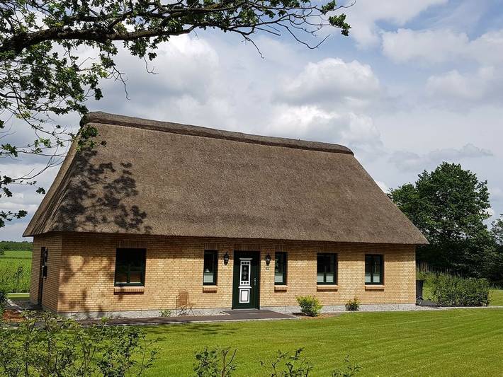 Ferienhaus für 2 Personen, mit Garten und Terrasse sowie Sauna in Haithabu