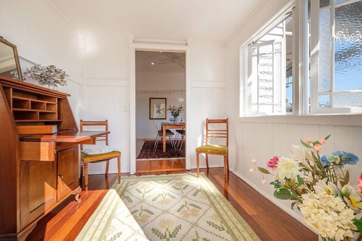 Vacation rental for 6 people, with balcony and yard, with pets in Queensland