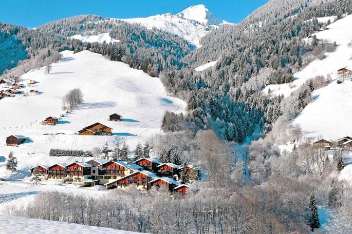 Parc de vacances pour 5 personnes, avec terrasse dans les Alpes francaises