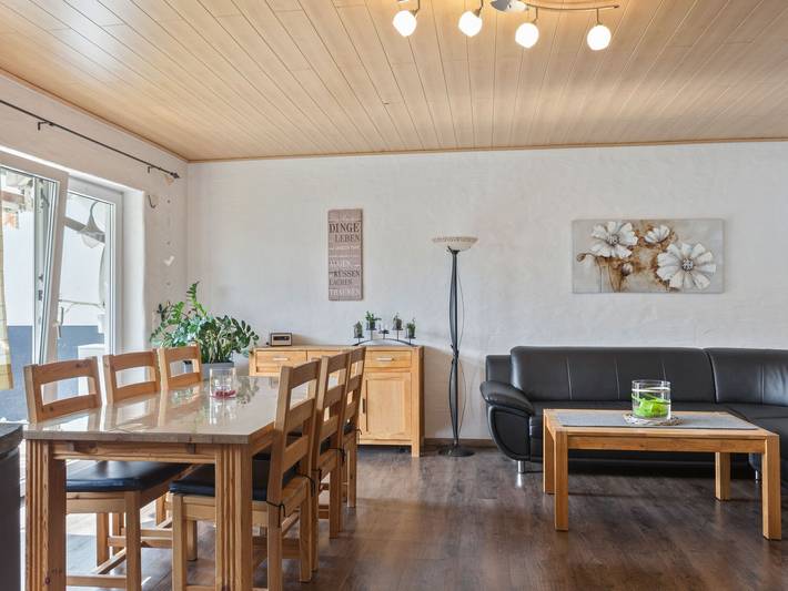 Ferienhaus für 8 Personen, mit Sauna und Balkon, kinderfreundlich in Winterberg - 2
