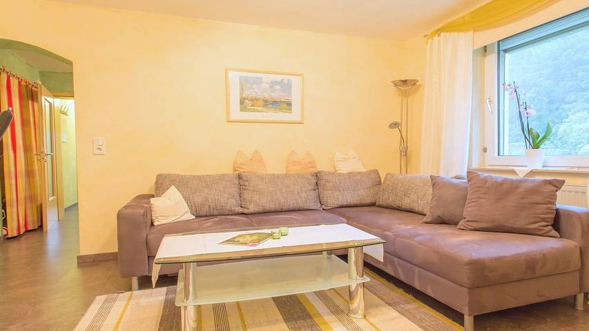 Ferienwohnung für 2 Personen, mit Garten und Sauna in Waxweiler