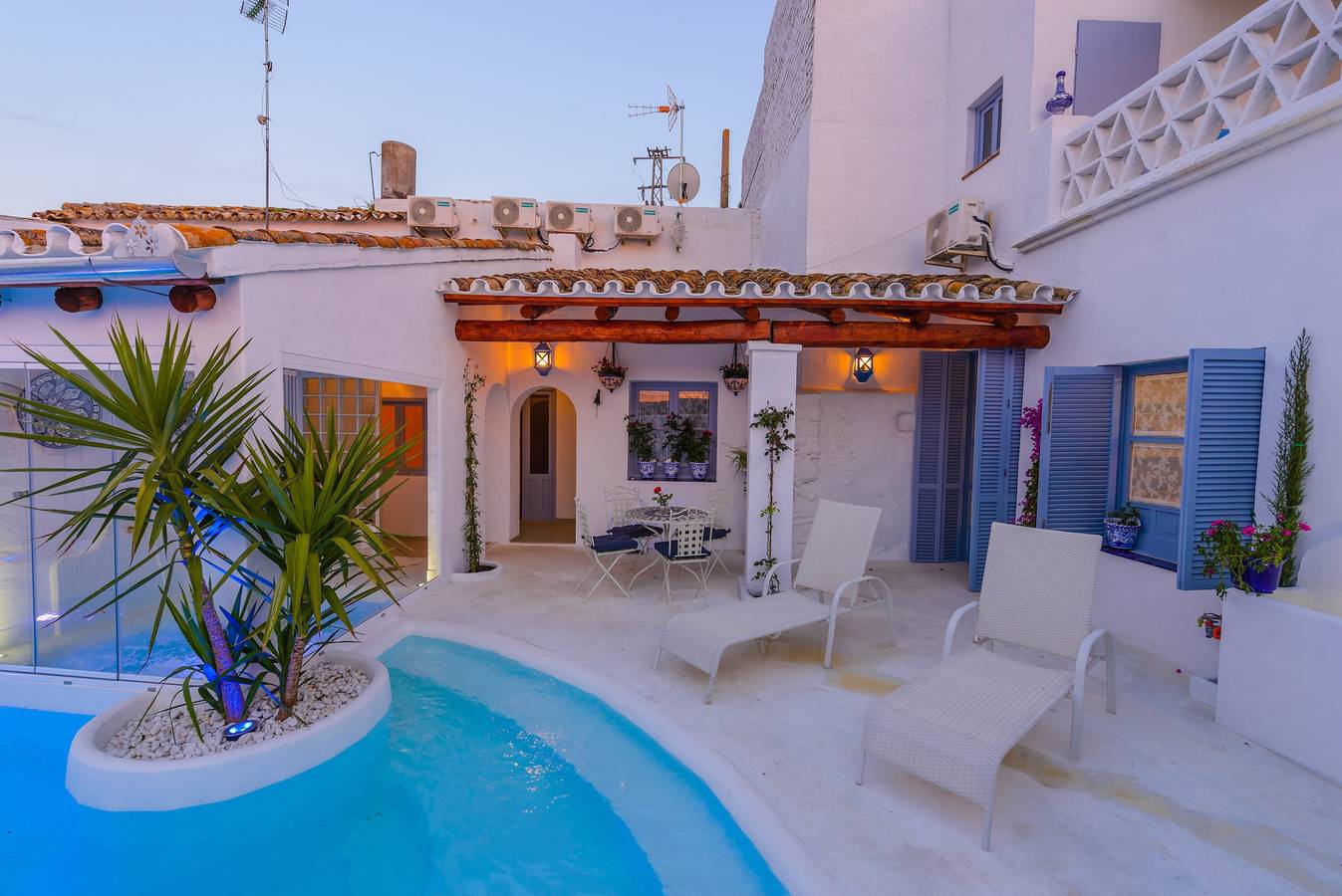 Country House 'Casa De La Tita Vitoria' with Mountain View, Wi-Fi and Air Conditioning in La Puebla de los Infantes, Sevilla Province