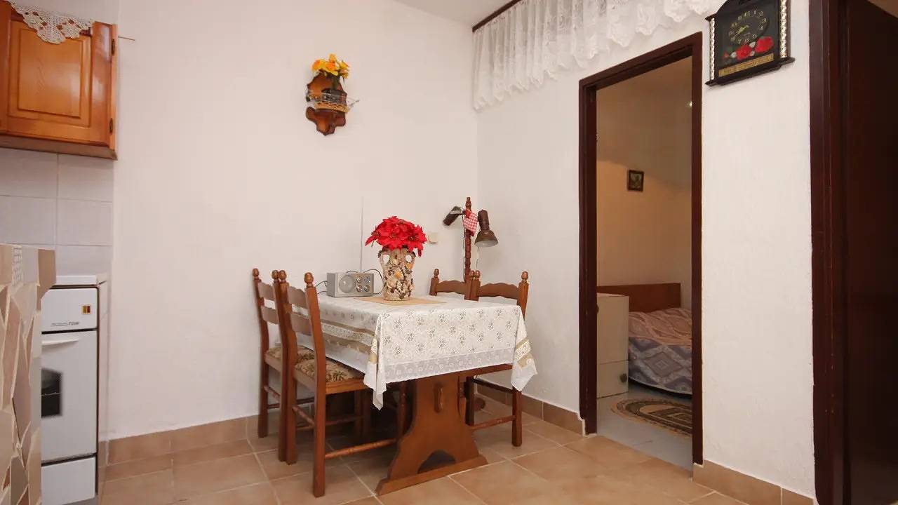 Ganze Ferienwohnung, Ferienwohnung für 4 Personen (33 m²) in Stivan in Martinscica, Cres