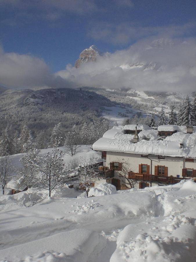 Location de vacances pour 2 personnes, avec vue et jardin à Cortina d'Ampezzo - 2