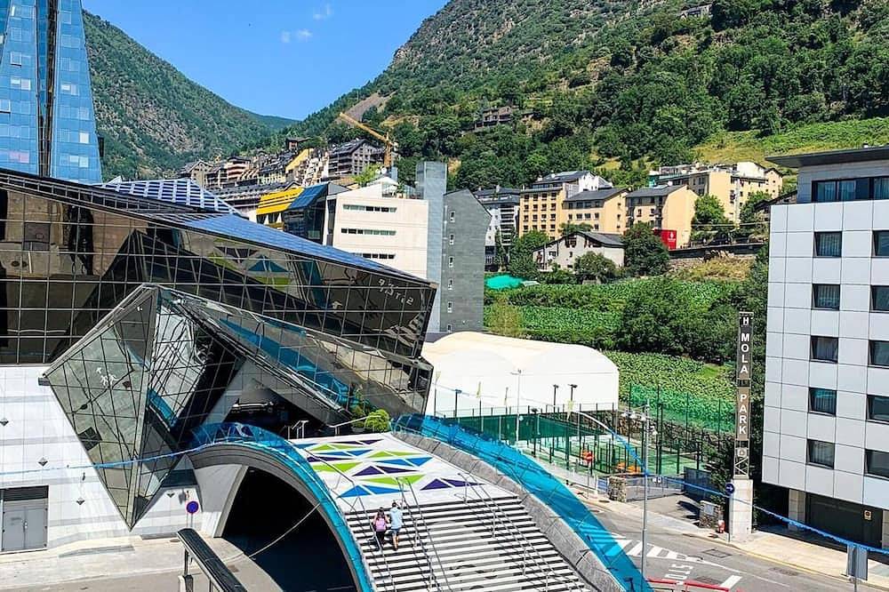 Ganze Wohnung, Modernes 3-Schlafzimmer Apartment, Zentrum Andorra in Grandvalira