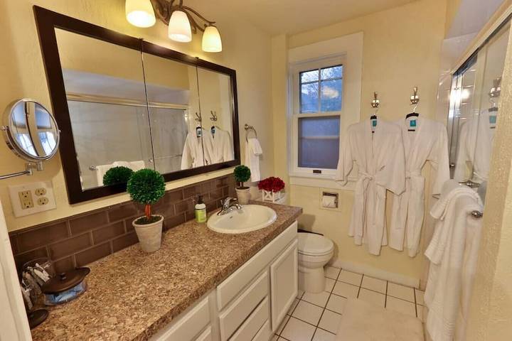 Bungalow für 10 Personen, mit Balkon und Garten, mit Haustier in Washington