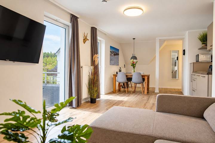 Ferienwohnung für 4 Personen, mit Balkon und Garten sowie Ausblick in Winterberg
