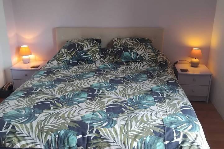 Familienfreundliche Villa mit großem Pool, weitläufigen Gärten und Internet in Tourrettes, Mittelmeerküste (Frankreich)