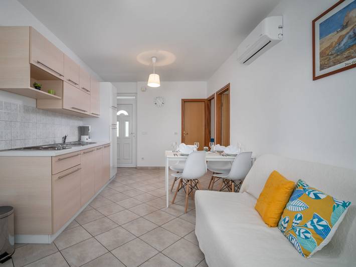 Ferienwohnung für 4 Personen, mit Terrasse und Garten in Porec und Umgebung - 4