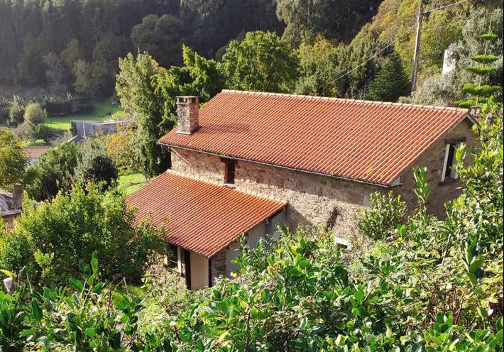 Location de vacances pour 6 personnes, avec jardin et vue à Cariño - 2