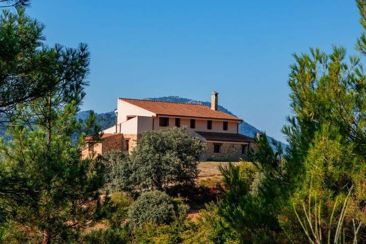 Casa rural para 22 personas, con Balcón y Terraza además de Jardín y Piscina en Sierra de Alcaraz - 4