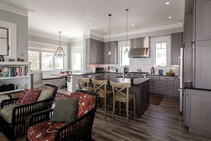 Location de vacances pour 10 personnes, avec terrasse et jacuzzi à Granby - 4