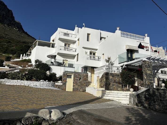 Vakantieappartement voor 8 personen, with uitzicht op zee and uitzicht as well as balkon and tuin in Koutouloufari