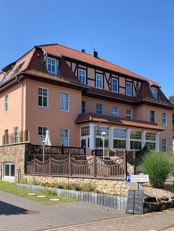 Ferienhaus für 2 Personen, mit Terrasse und Garten sowie Ausblick in Stechlinsee