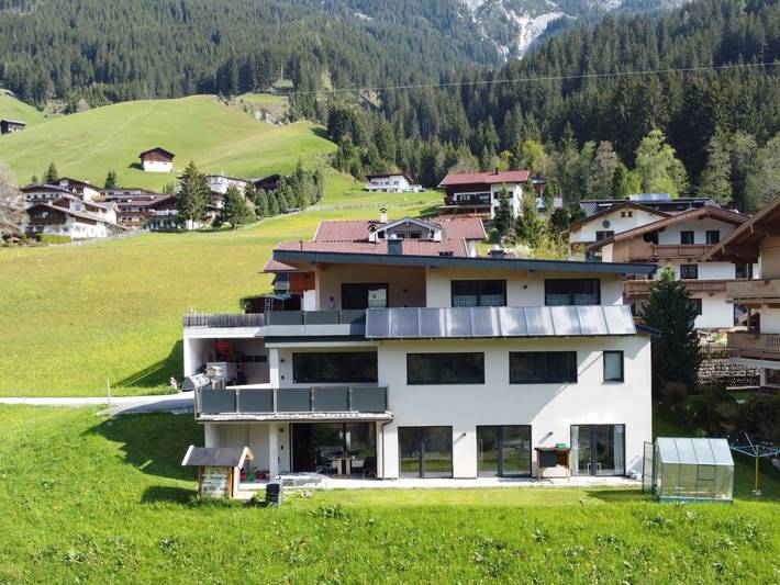 Ferienwohnung für 4 Personen, mit Terrasse und Garten in Hintertux