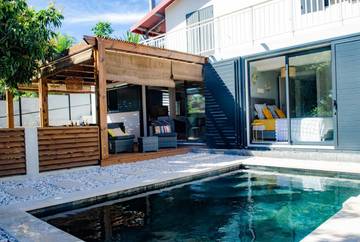 Gîte pour 6 personnes, avec piscine et jardin à Saint Gilles les Hauts
