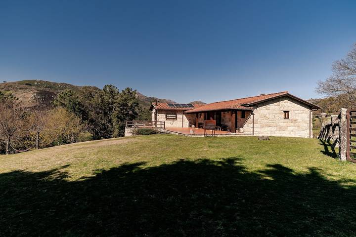 Casa de férias para 14 pessoas, com Varanda e Jardim no Região Norte