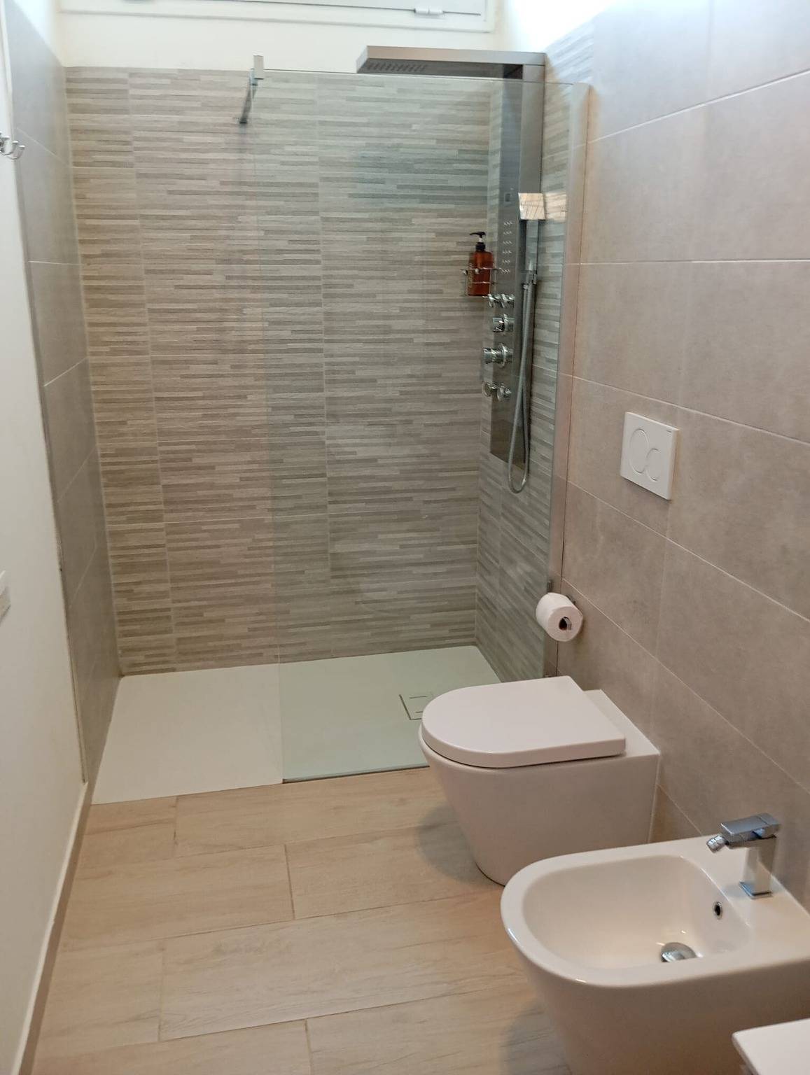 Appartamento intero, Appartamento 'Casa Letizia' con terrazza privata e aria condizionata in Marconia, Pisticci