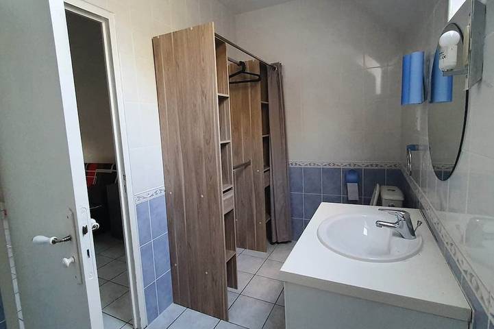 Gîte pour 2 personnes, avec piscine et jardin à Bonnemain - 3