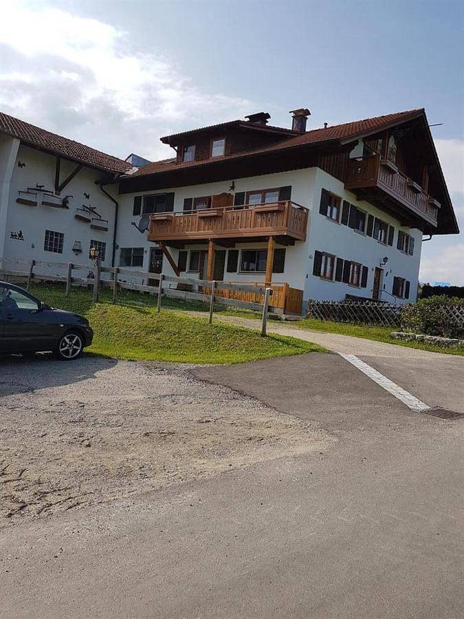 Ferienwohnung für 2 Personen, mit Ausblick und Garten in Hopferau - 2