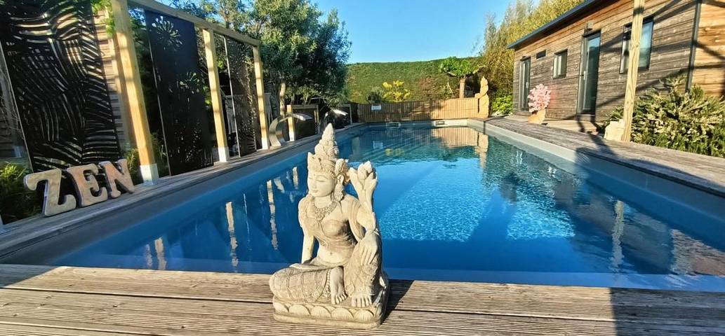 Appartement de vacances pour 2 personnes, avec Balcon et Terrasse ainsi que Jacuzzi et Jardin