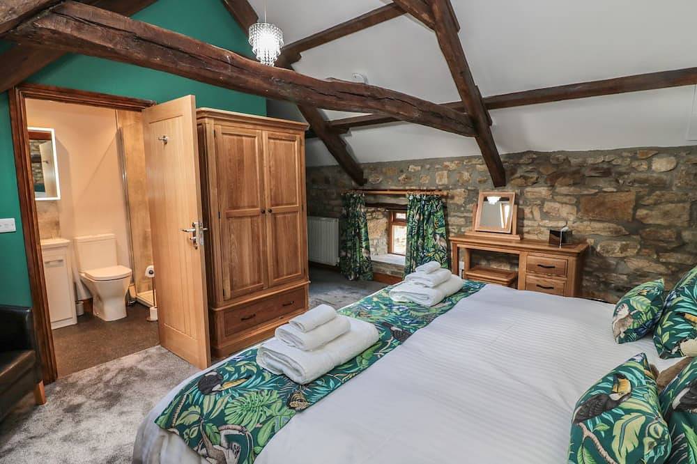 Granary Cottage, family friendly, with open fire in Bellingham in Bellingham (UK), Kielder Forest Park