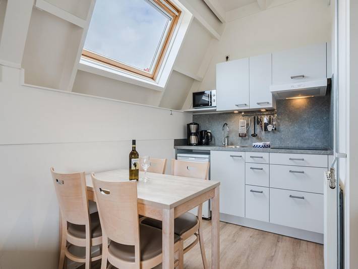 Gîte pour 4 personnes, avec piscine et balcon à De Koog - 3