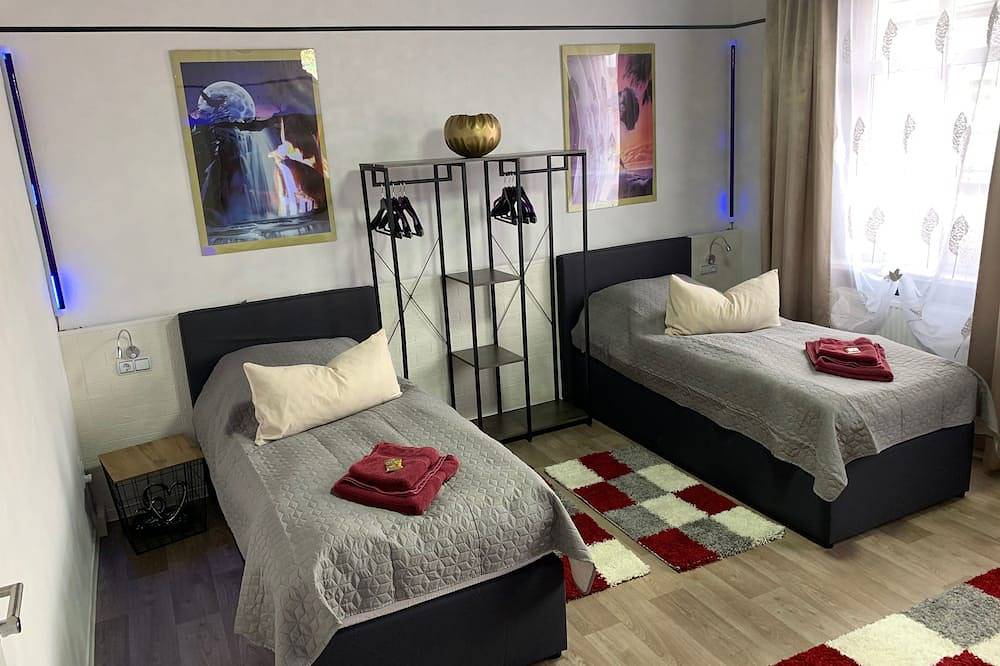 Ganze Wohnung, -Gold Suite- mit Netflix, Self-Check-In,  Fahrradraum, Wlan, Netflix in Wittenberge, Prignitz